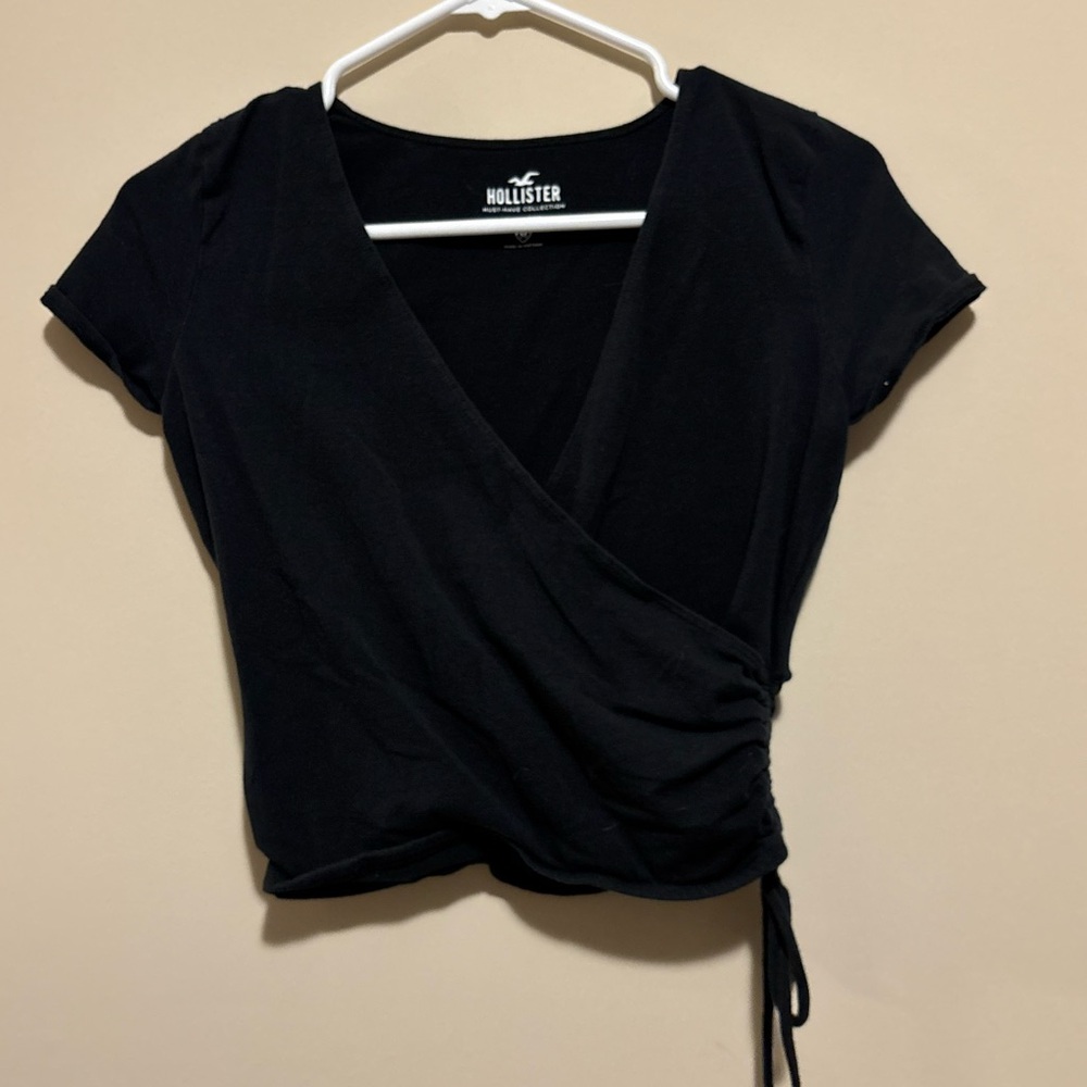 Hollister Women's Black Wrap Crop Top